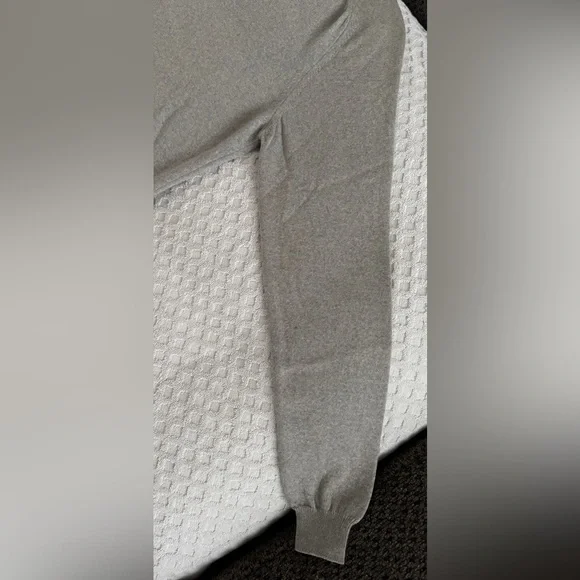 Burberry Golf Long Sleeve V-Neck Argyle Sweater Grey Red Black Merino Wool Small - Picture 9 of 16